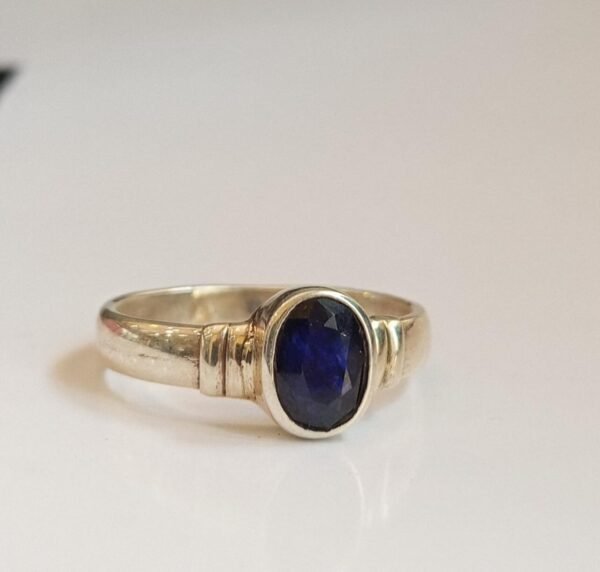 Royal Blue Sapphire Ring in 92.5 Silver
